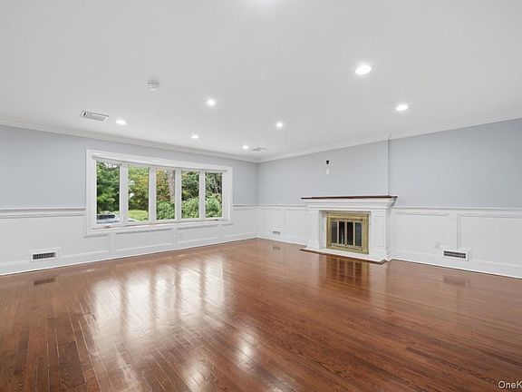 4th image of 87 Woodlawn Ave
