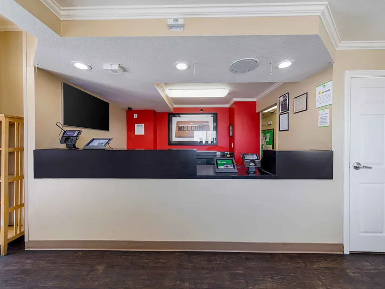 Lobby and Guest Check-in