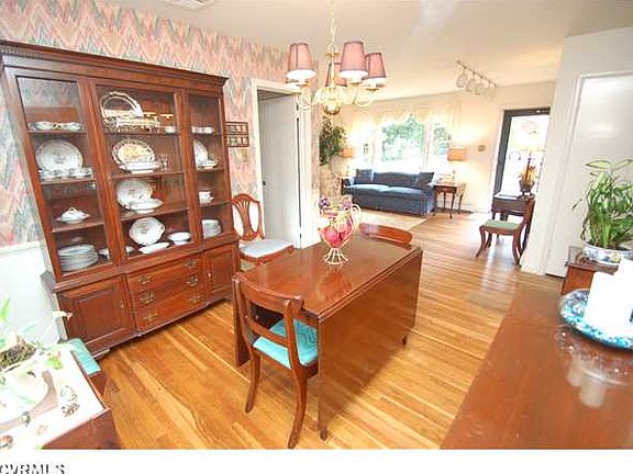 4th image of 5610 Wythe Ave