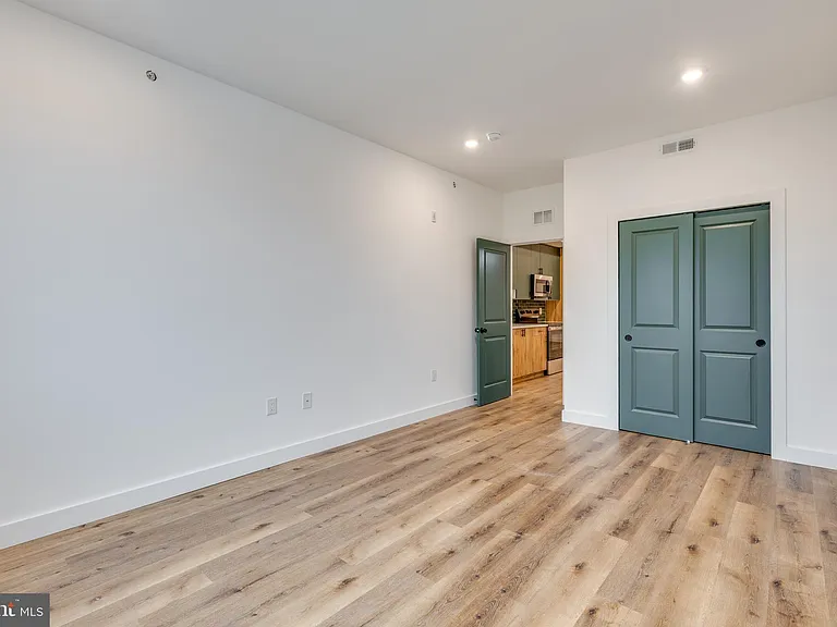 2360 N 6th St #2 — Photo 9