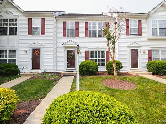 3rd image of 431 Hollybrook Ridge Ln #431