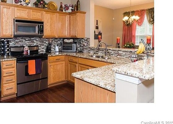 2nd image of 6840 Blake Brook Dr
