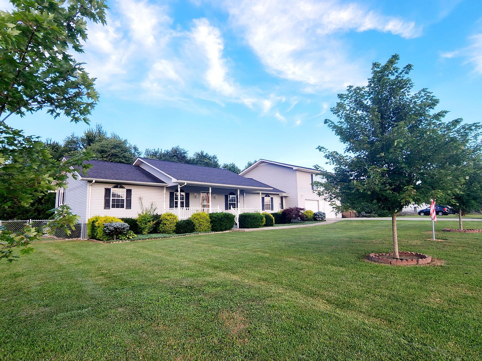 215 S 20th Ave, Gruetli Laager, TN 37339 Zillow