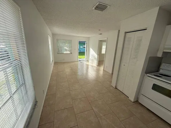 (undisclosed Address), Hollywood, FL 33020