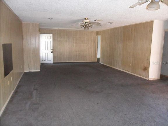 3rd image of 635 Candyce Ave