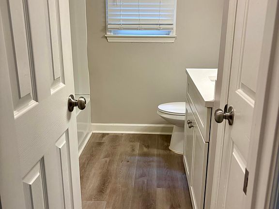 4th image of 403 Durham St
