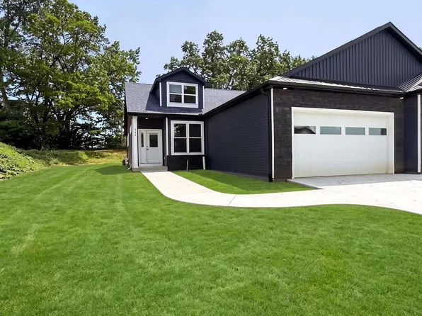 236 Haines Dr, Elkhart, IN 46514