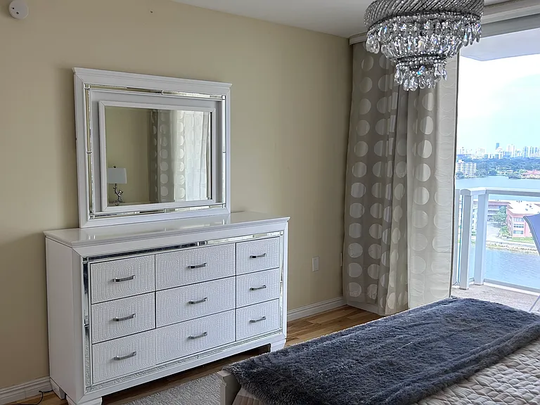 1301 Miami Gardens Dr #1421W — Photo 12