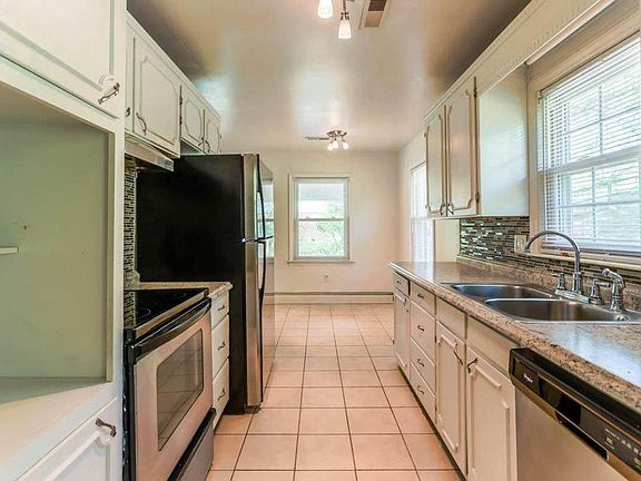 3rd image of 3637 Kentland Dr