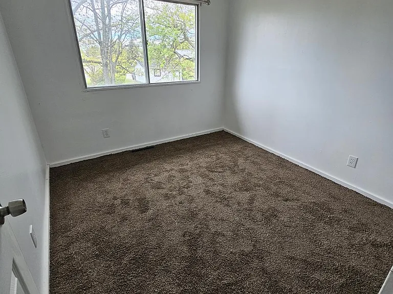 7 Evergreen Dr — Photo 14