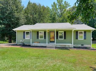 121 Blueberry Ln, Inman, SC 29349