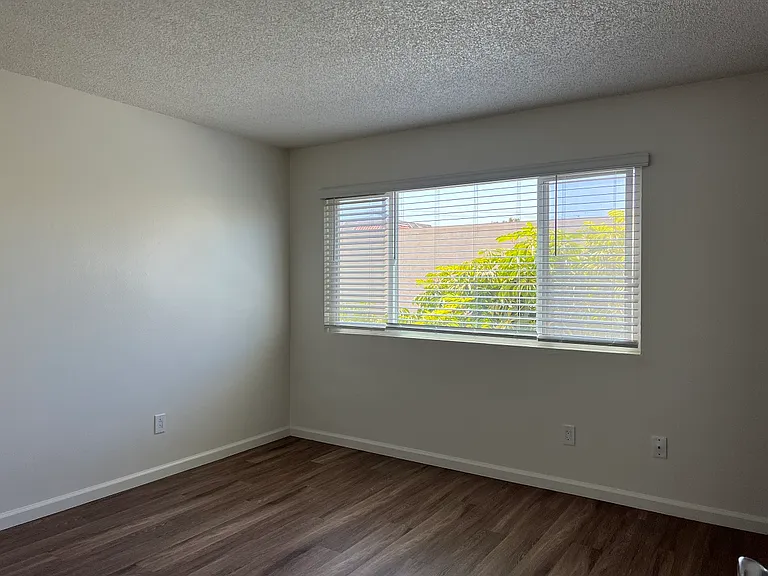 2155 Felspar St — Photo 12