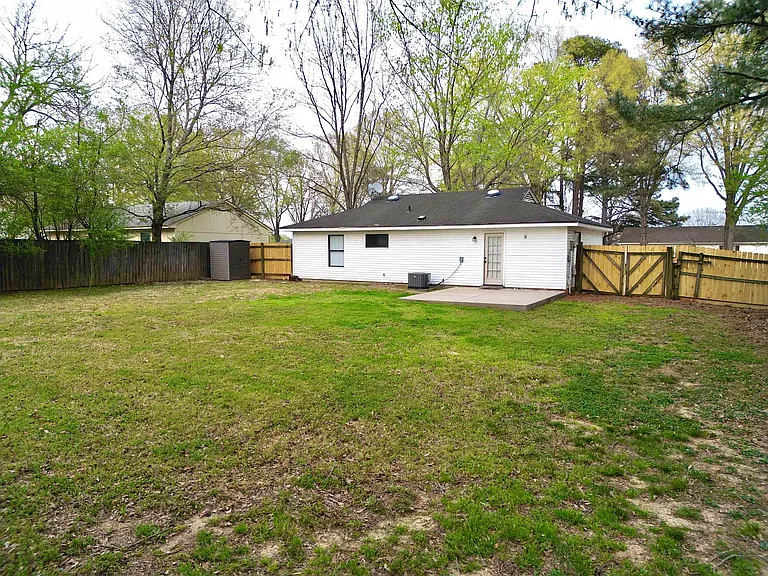 925 Greenview Rd — Photo 25