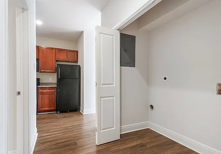 2408 Oak Pl — Photo 6