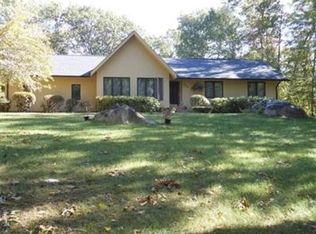 346 Bennett Rd, Hampden, MA 01036