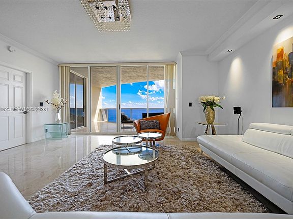 4th image of 3200 N Ocean Blvd