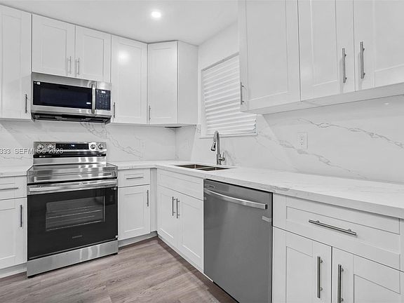 4th image of 14431 NW 13th Rd