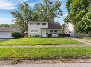 2610 Owaisa Rd, Cuyahoga Falls, OH 44221