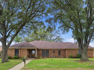 121 Hollie Cir, Sulphur Springs, TX 75482