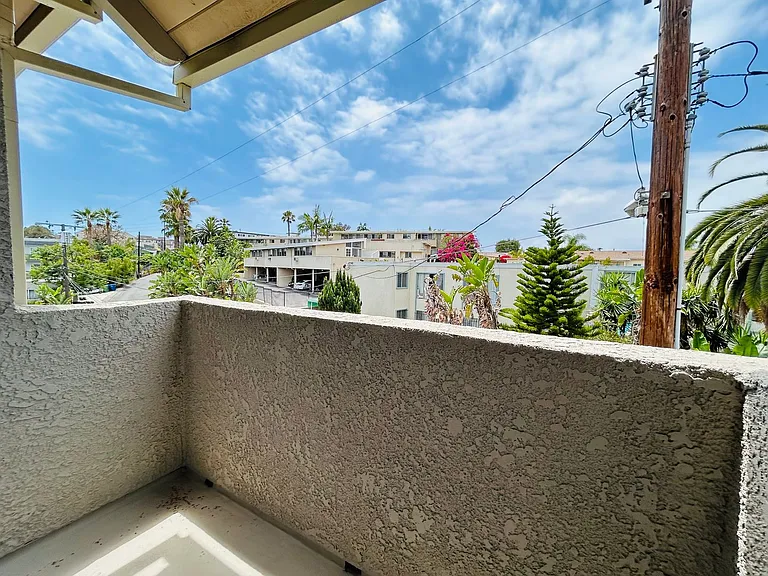 10520 National Blvd — Photo 19