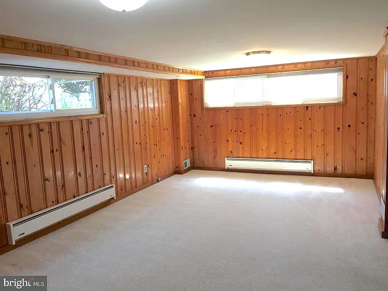 6300 Maiden Ln — Photo 22