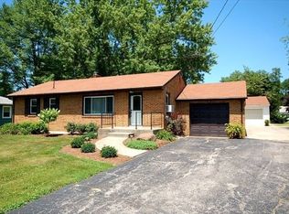 221 Hillman Dr, Cortland, OH