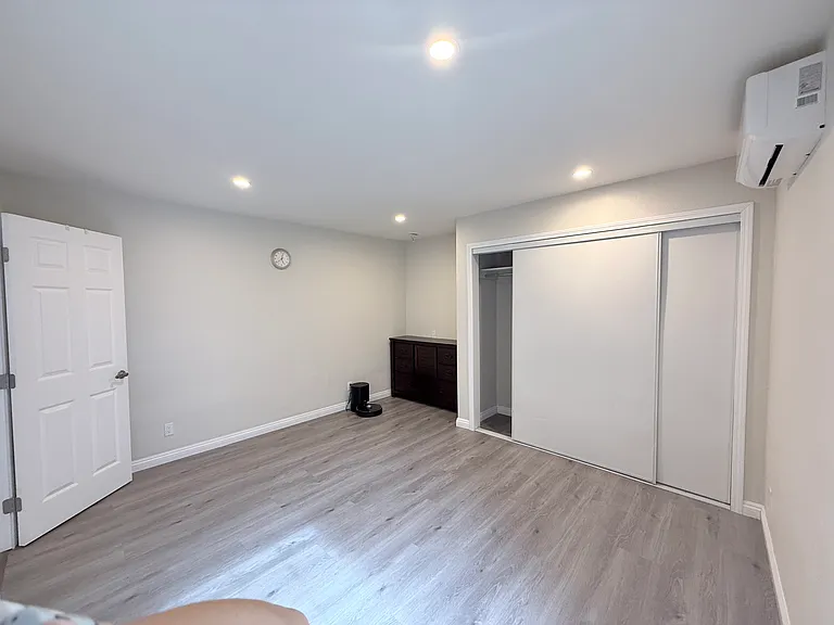 4940 Tyler St — Photo 5