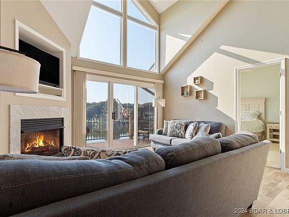 4th image of 272 Cedar Glen Dr #4B