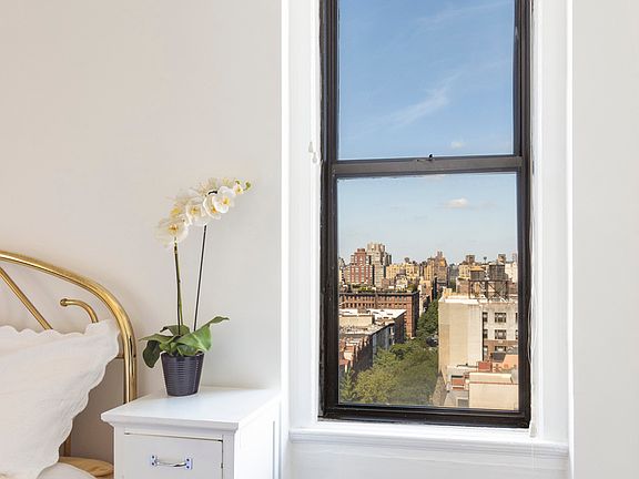 4th image of 225 Central Park N #1120