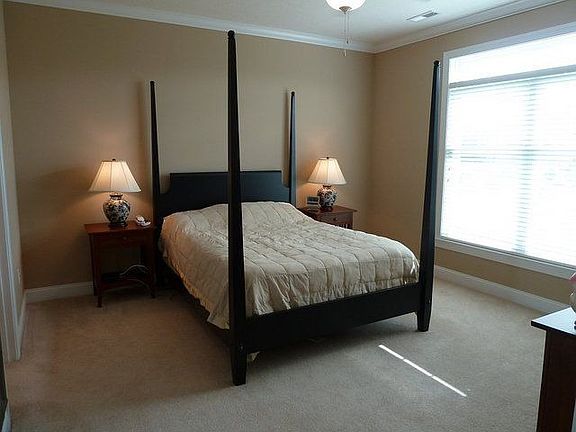 4th image of 604 Kentwood Dr