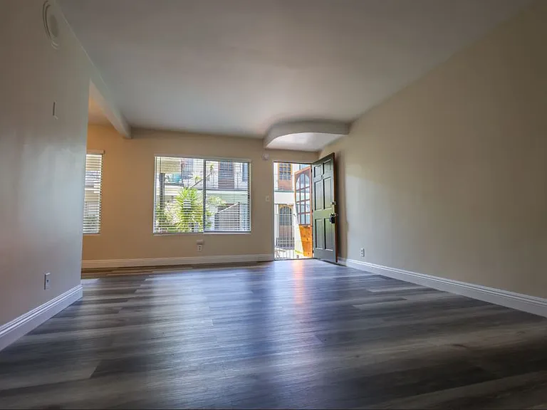 La Casa Blanca — Photo 25
