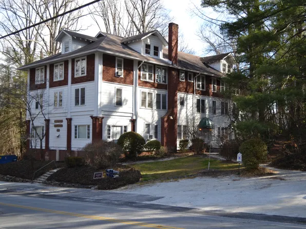 2010 Laurel Park Hwy #2D, Hendersonville, NC 28739