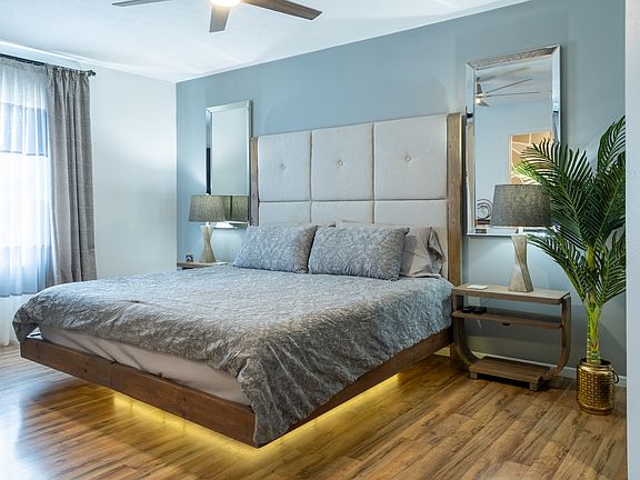 Main bedroom.