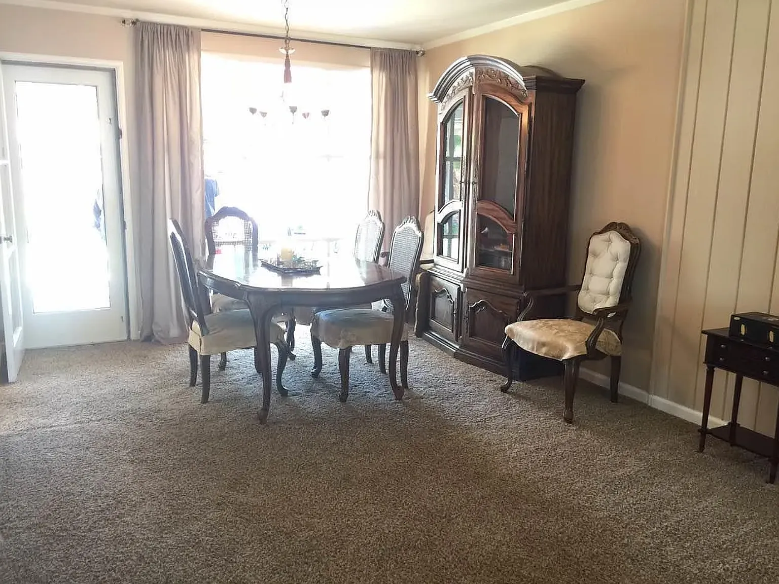 3 bed, 1108 sqft, $3,950 — Photo 3