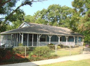 73 Pea Ridge Rd, Picayune, MS 39466