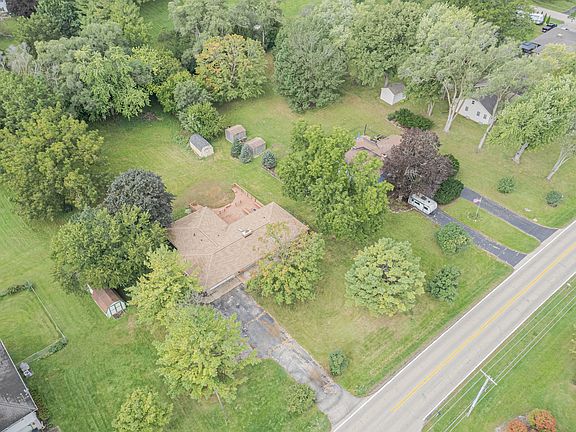 4th image of 26815 W Nippersink Rd