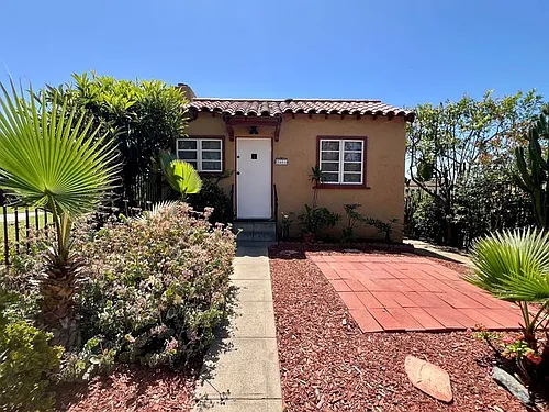 2401 G St #2401 Photo 1