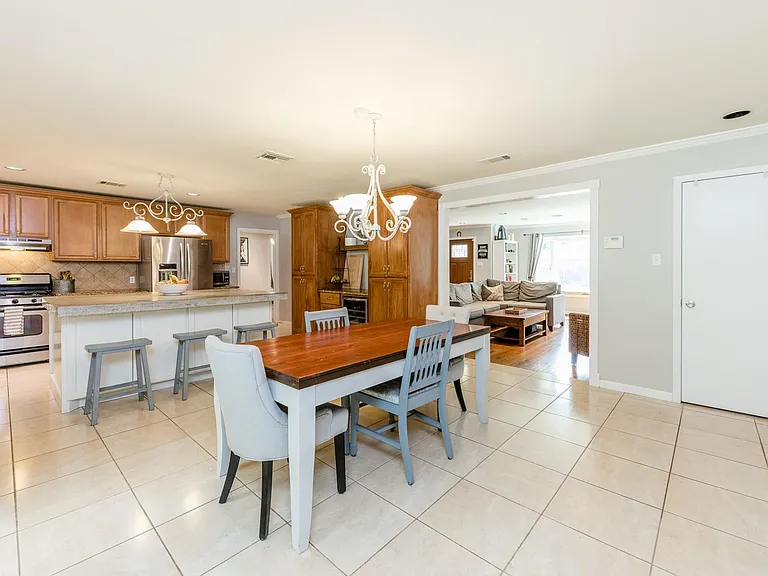 8323 Lorrie Dr — Photo 12
