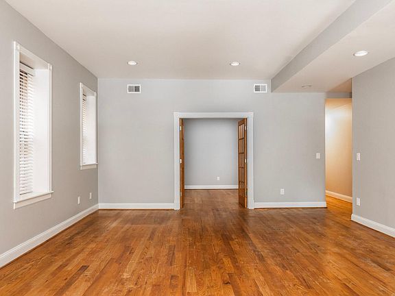 4th image of 4149 Russell Blvd