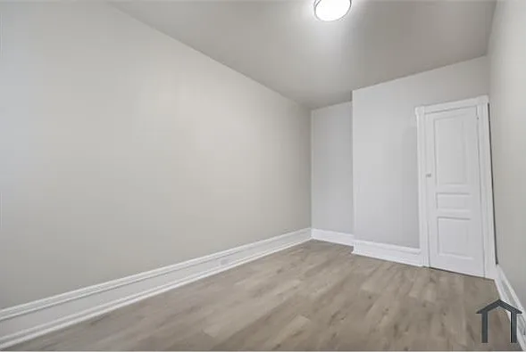 5437 Webster St — Photo 8