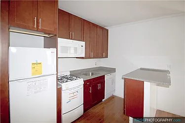 Rented by Siderow Residential Group