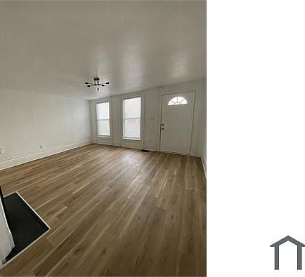 4th image of 2226 W Main St