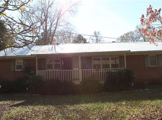 218 W Lynn Dr, Manchester, TN 37355