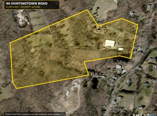 96 Huntingtown Rd, Newtown, CT 06470