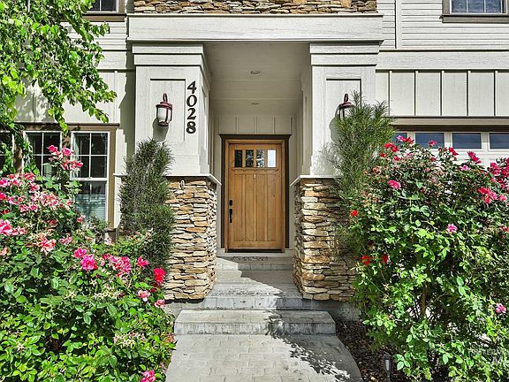 2nd image of 4028 N Quenzer Way