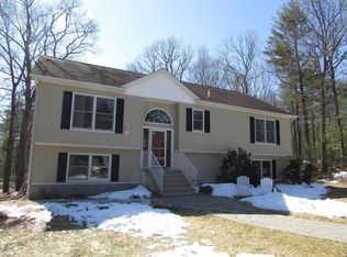167 Pedersen Ridge Rd, Milford, PA 18337