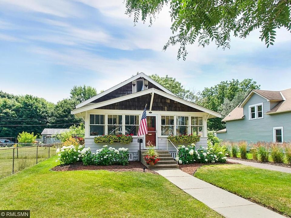 1st image of 1944 Minnehaha Ave E