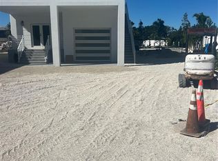 111 Azalea St, Plantation Key, FL 33070