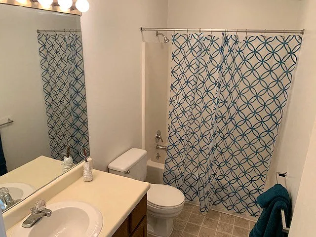 The Retreat at Woodlands Apartments — Photo 36
