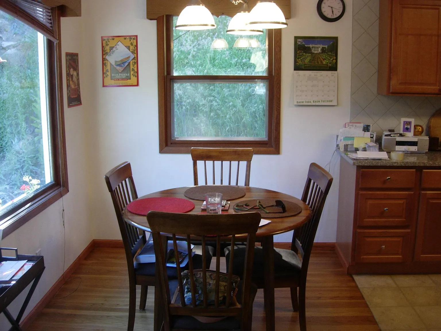 3 bed, 1296 sqft, $3,200 — Photo 2